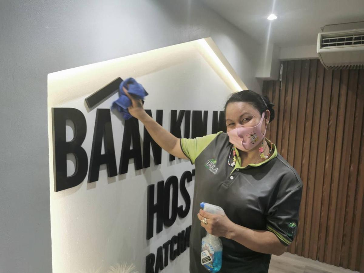 Baan Kun Mhor Hostel บ้านคุณหมอโฮสเทล Bangkok Kültér fotó